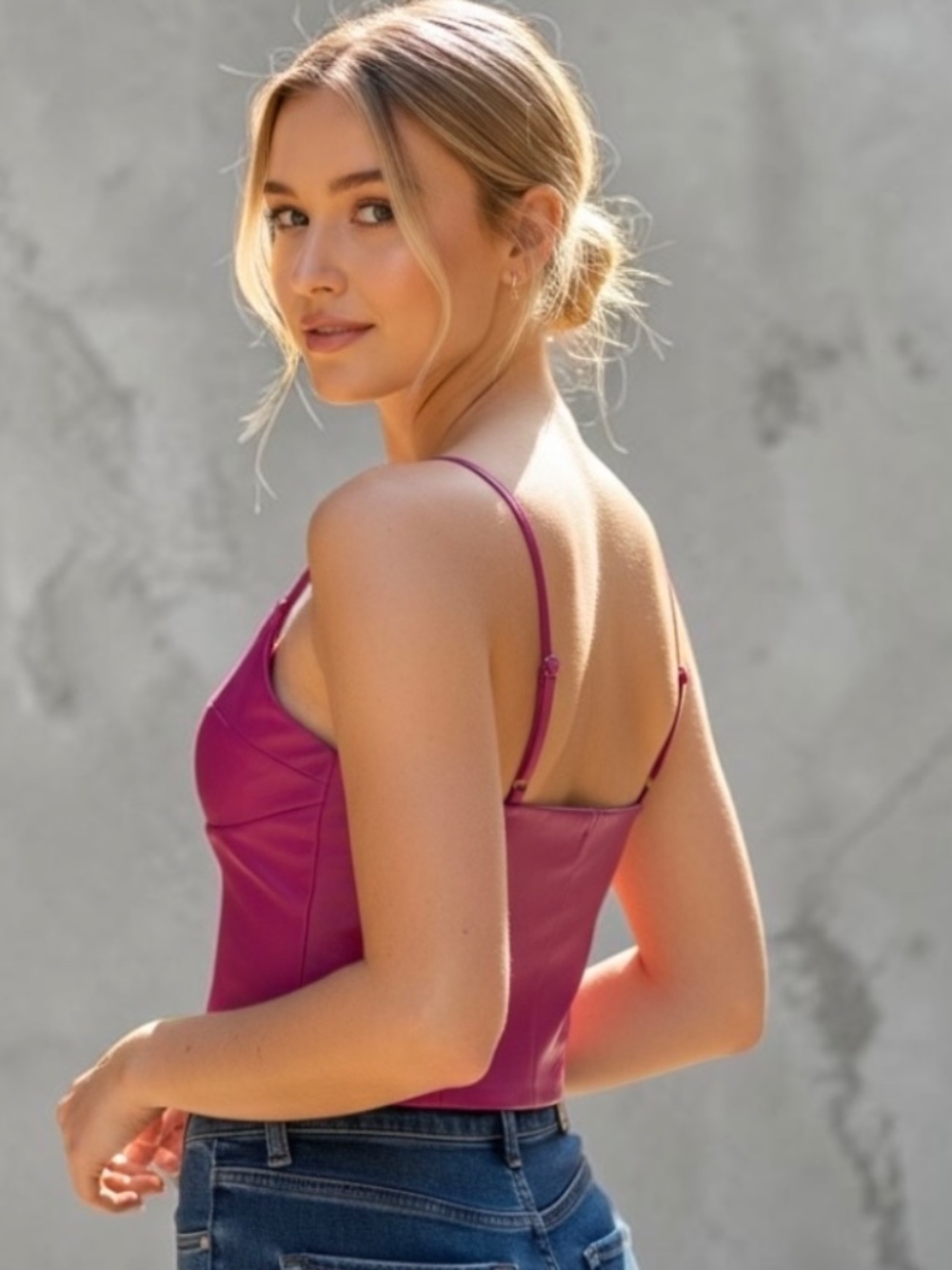 New WAYF Bustier Top in Magenta Size Medium